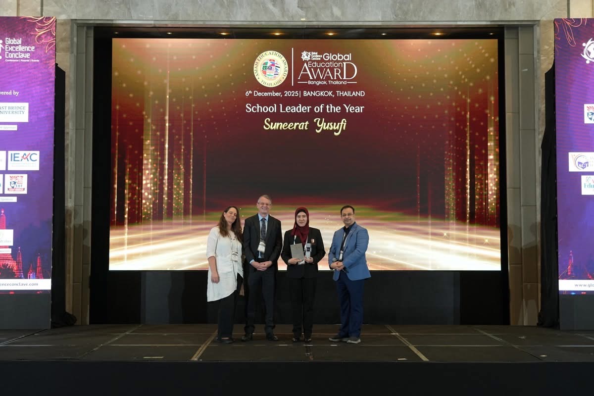 School Leader of the Year Award